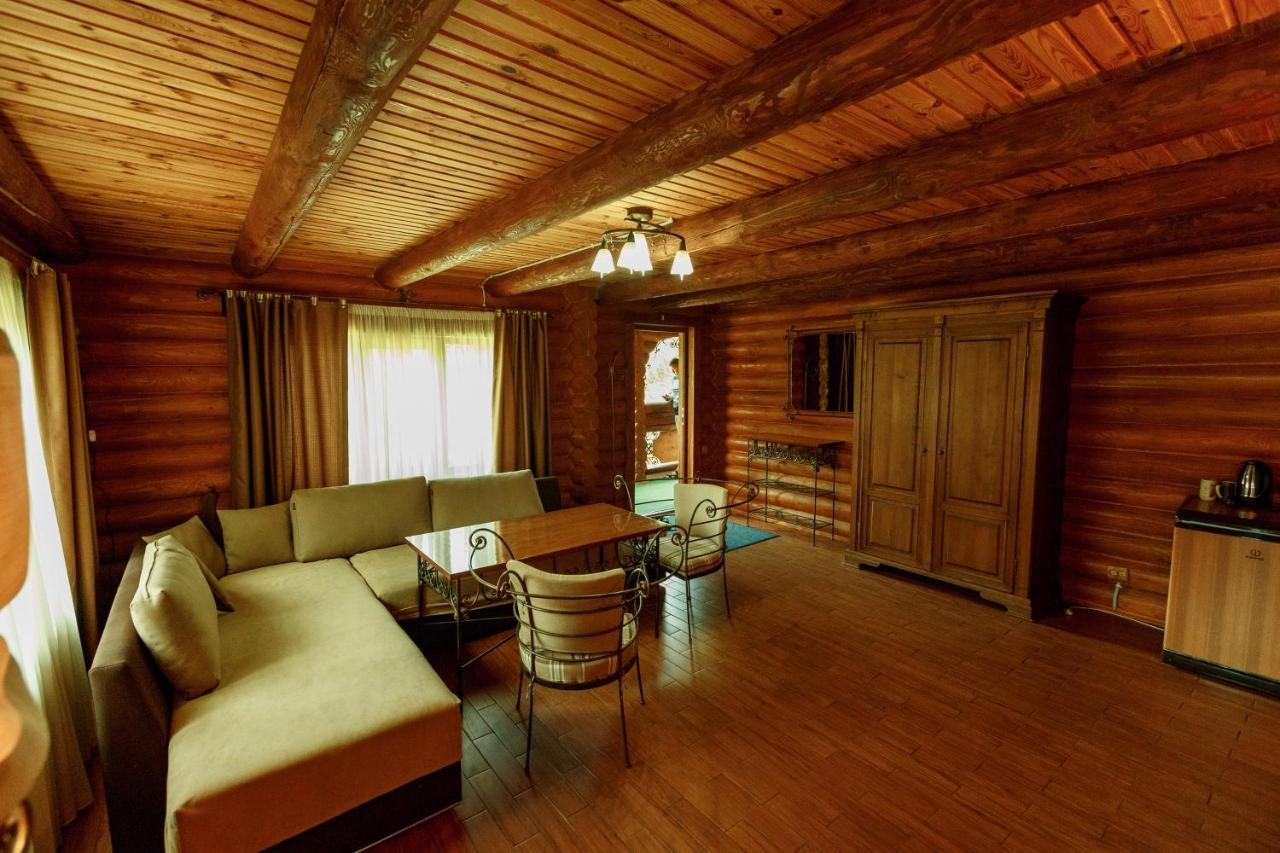 Lisova Kazka Hotel Zhdeniievo Ngoại thất bức ảnh